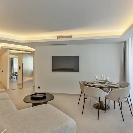 Daire Moderne Et Chic T3, A Deux Pas De La Croisette