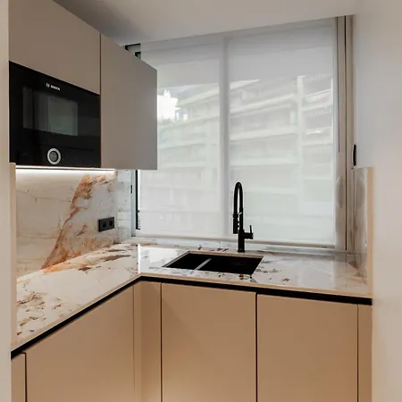 Daire Moderne Et Chic T3, A Deux Pas De La Croisette